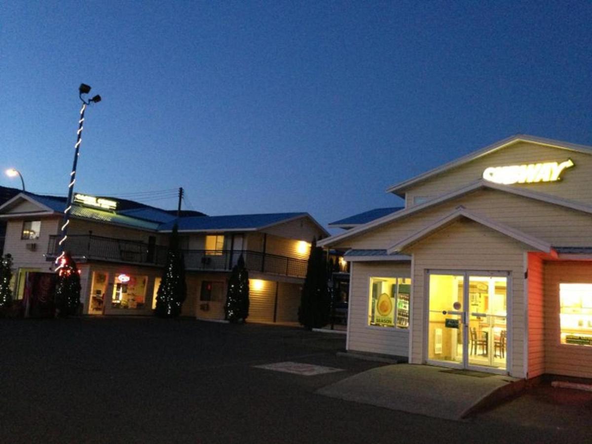 Cache Creek Inn - Housity