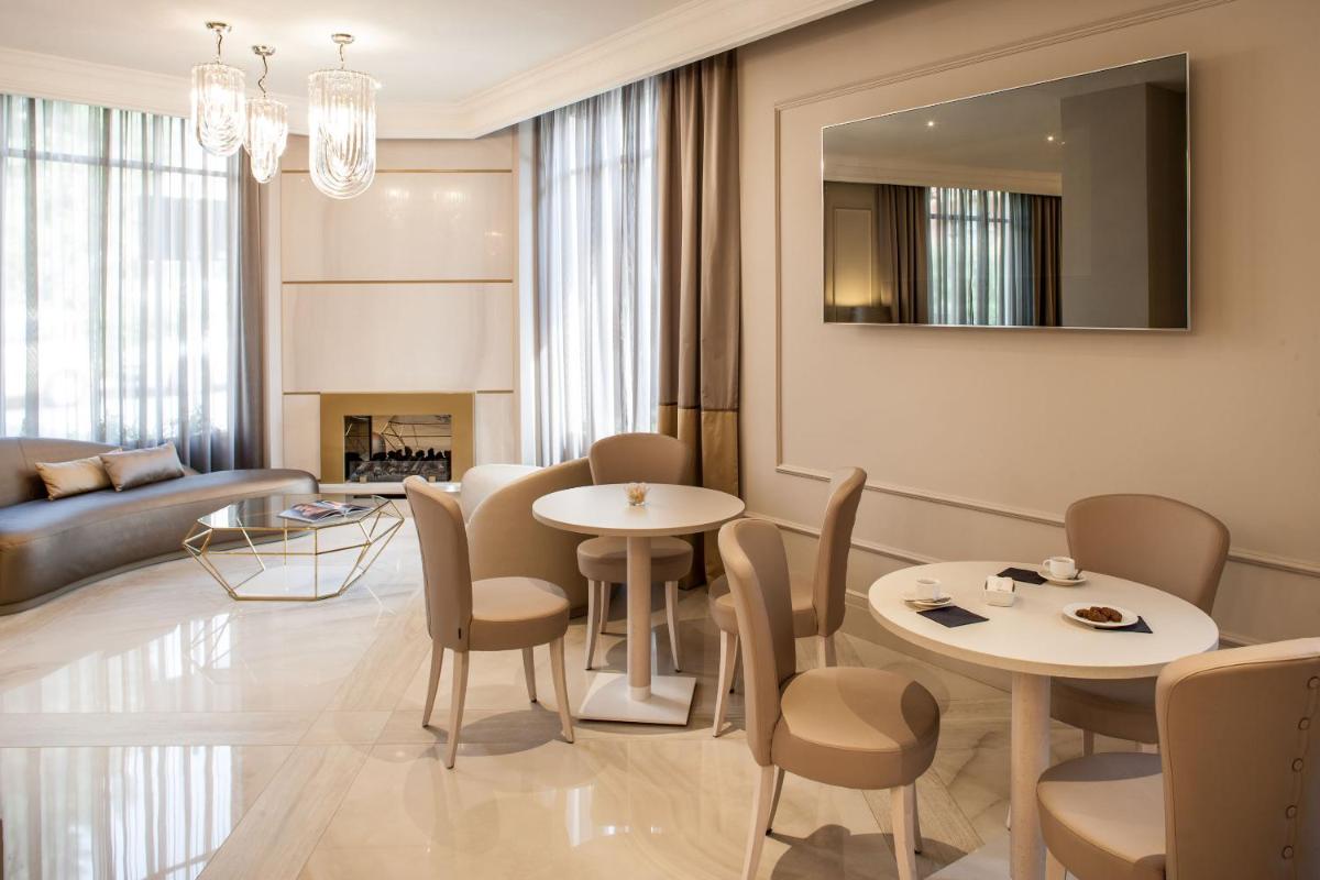 Hotel Dei Fiori Restaurant - Meeting & Spa - Housity
