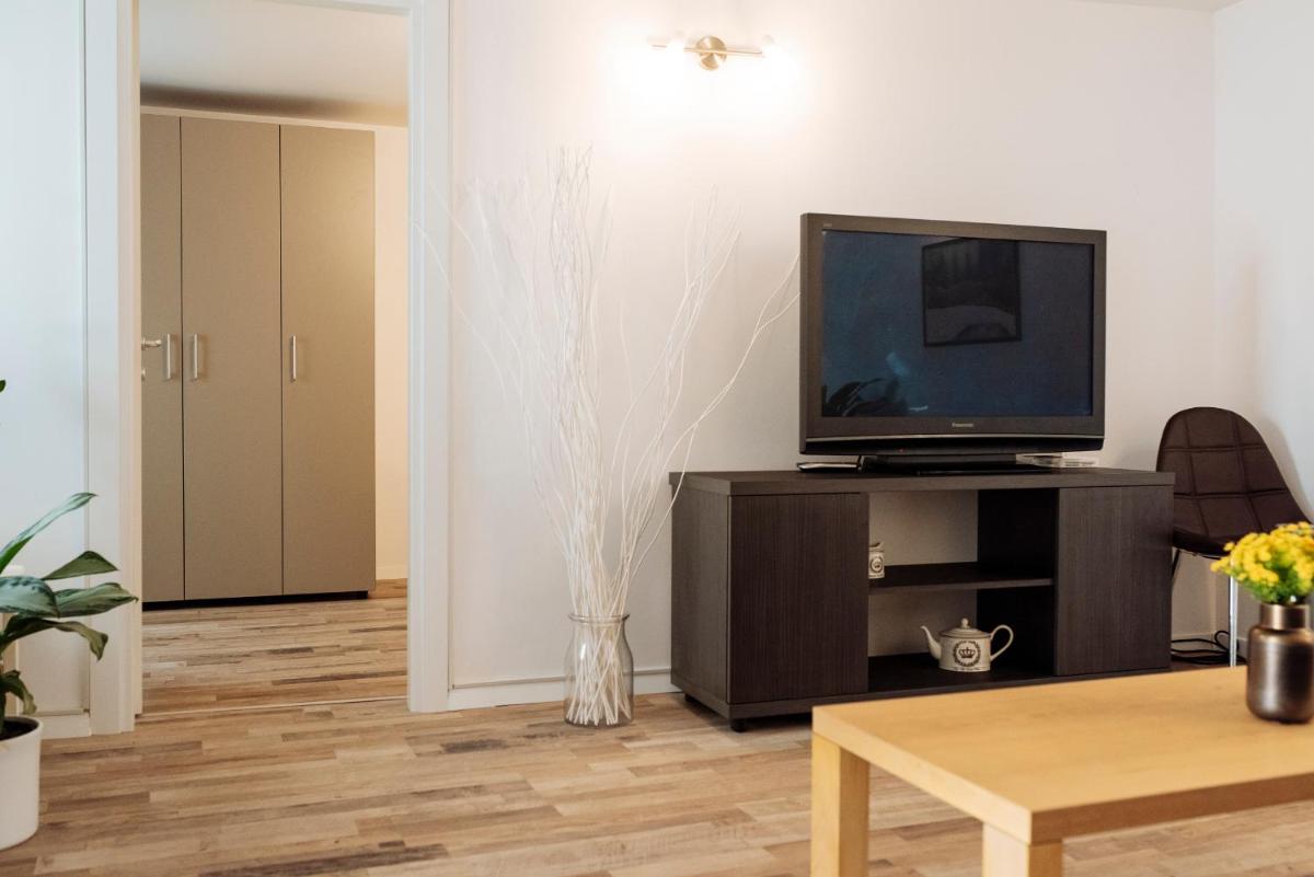 Lovely house and courtyard in city center - Housity