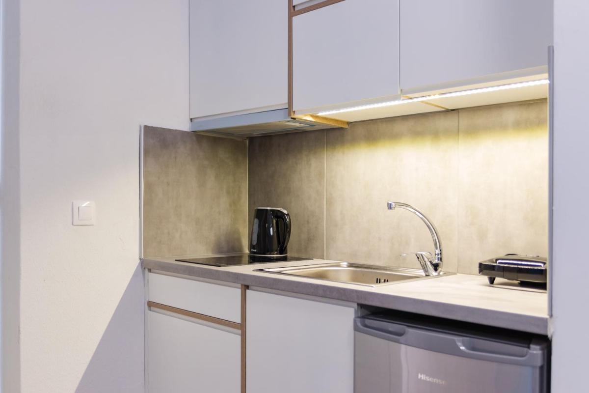 Remis Studios - Housity