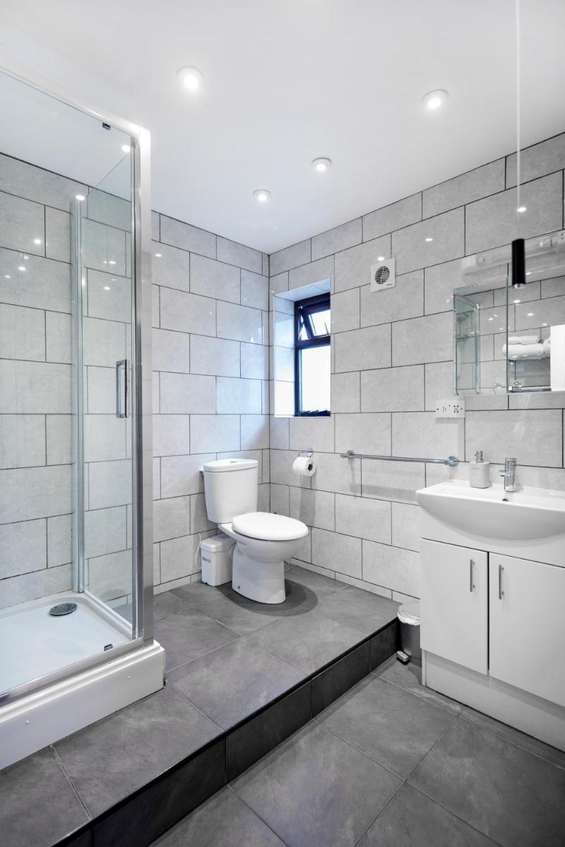 Conifers Guest House - Housity