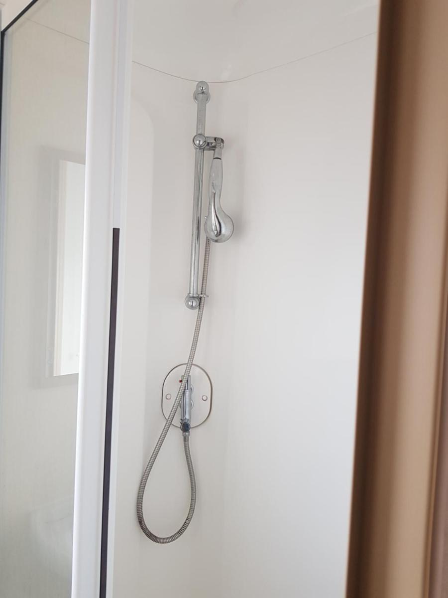 184 Unity Resort Brean - Housity