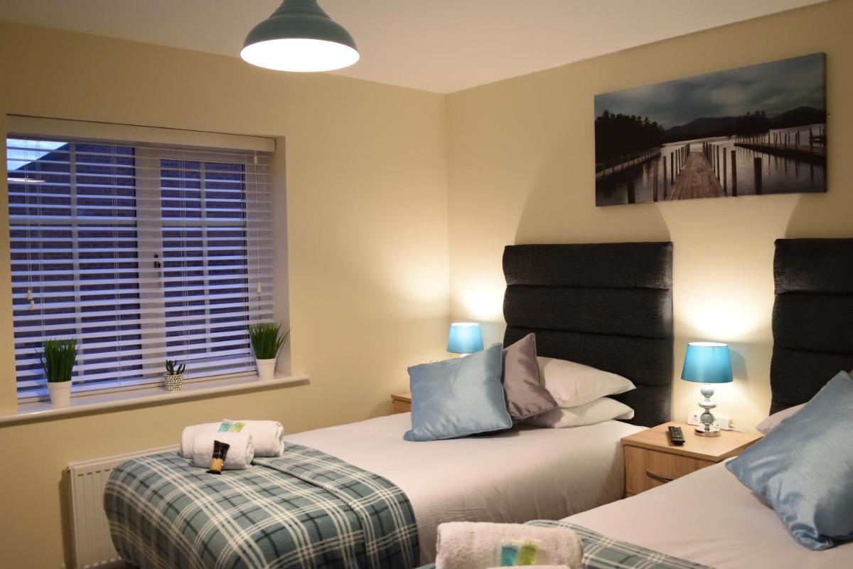 StayNEC Coach House Birmingham - For Company, Contractor & Leisure Stays - NEC, HS2, JLR, Airport - Housity