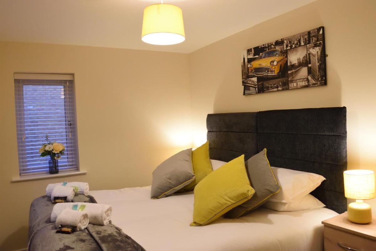 StayNEC Coach House Birmingham - For Company, Contractor & Leisure Stays - NEC, HS2, JLR, Airport - Housity
