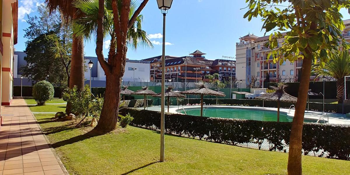 Apartamentos Esteasur Islantilla - Housity