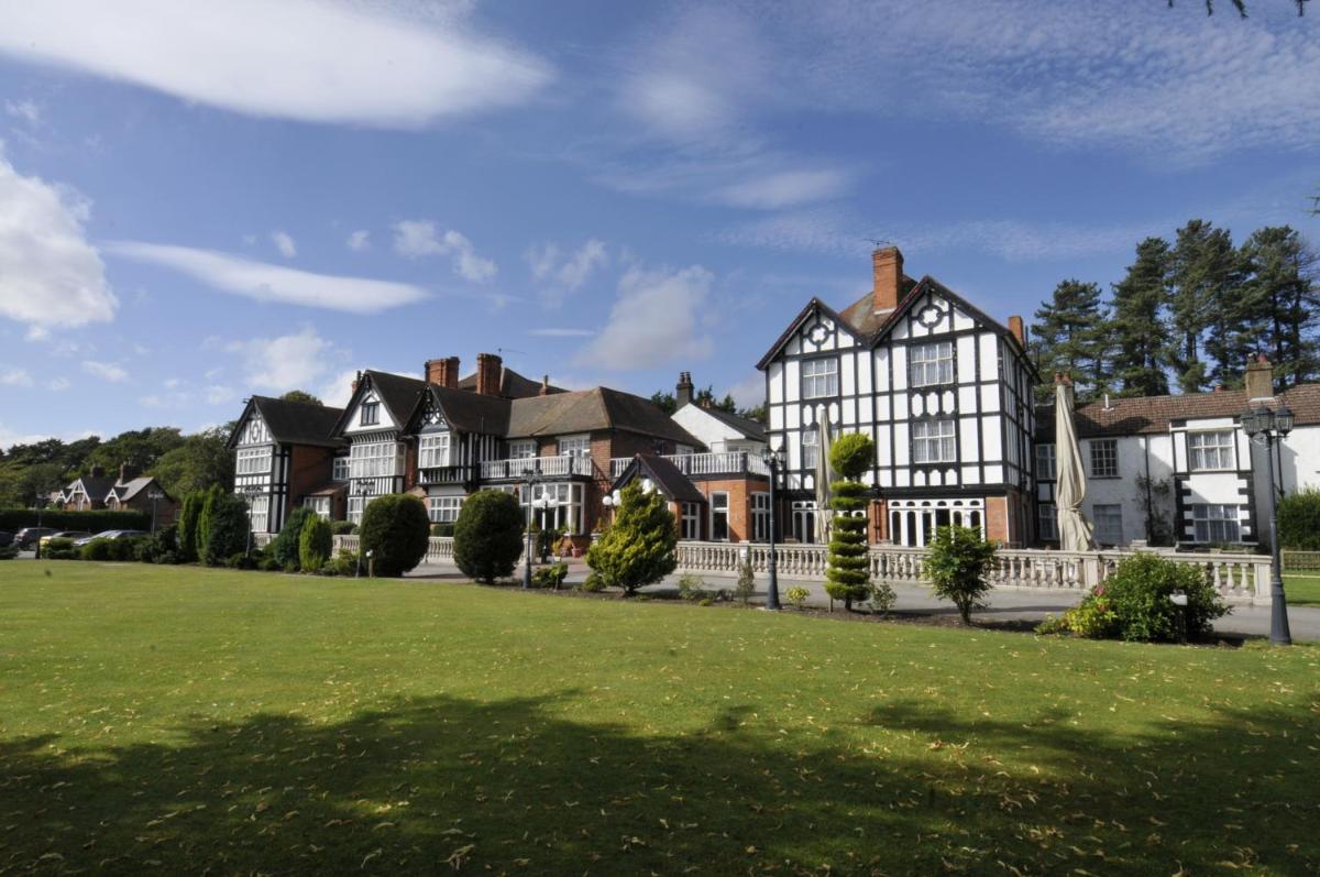 The Golf Hotel Woodhall Spa - Housity