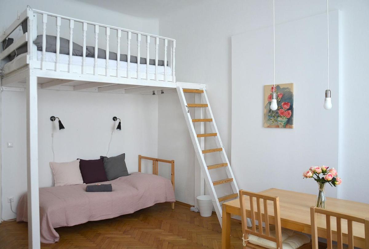 Vienna 1090 - Housity