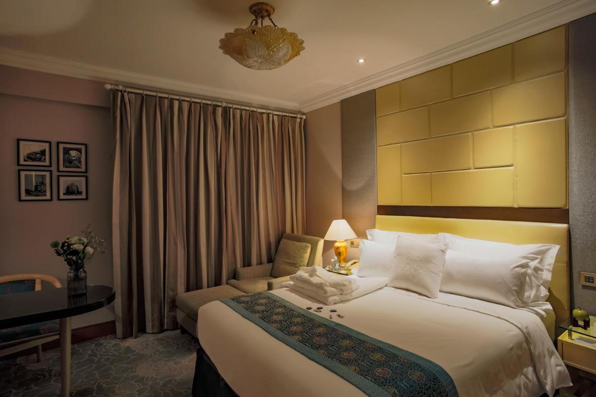 Suitetrails - Anting Villa Hotel