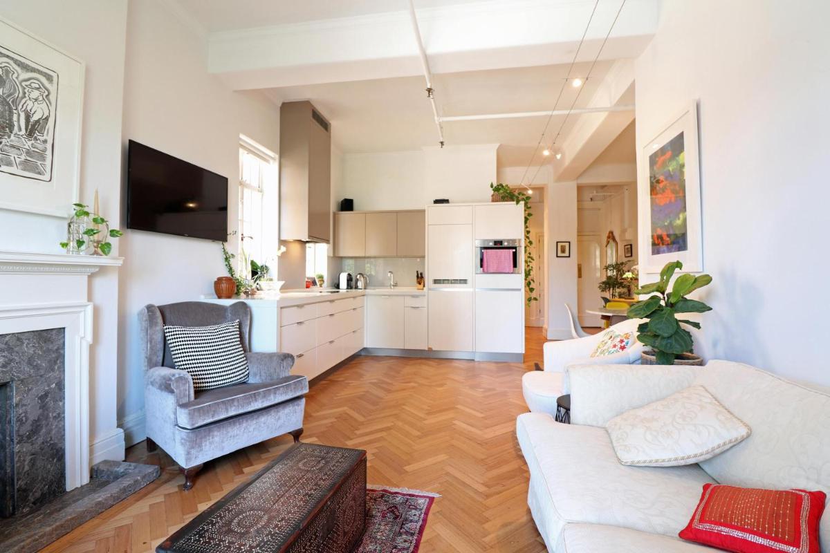 Alcaston House - Parliament House 300m, WiFi, Netflix - Housity