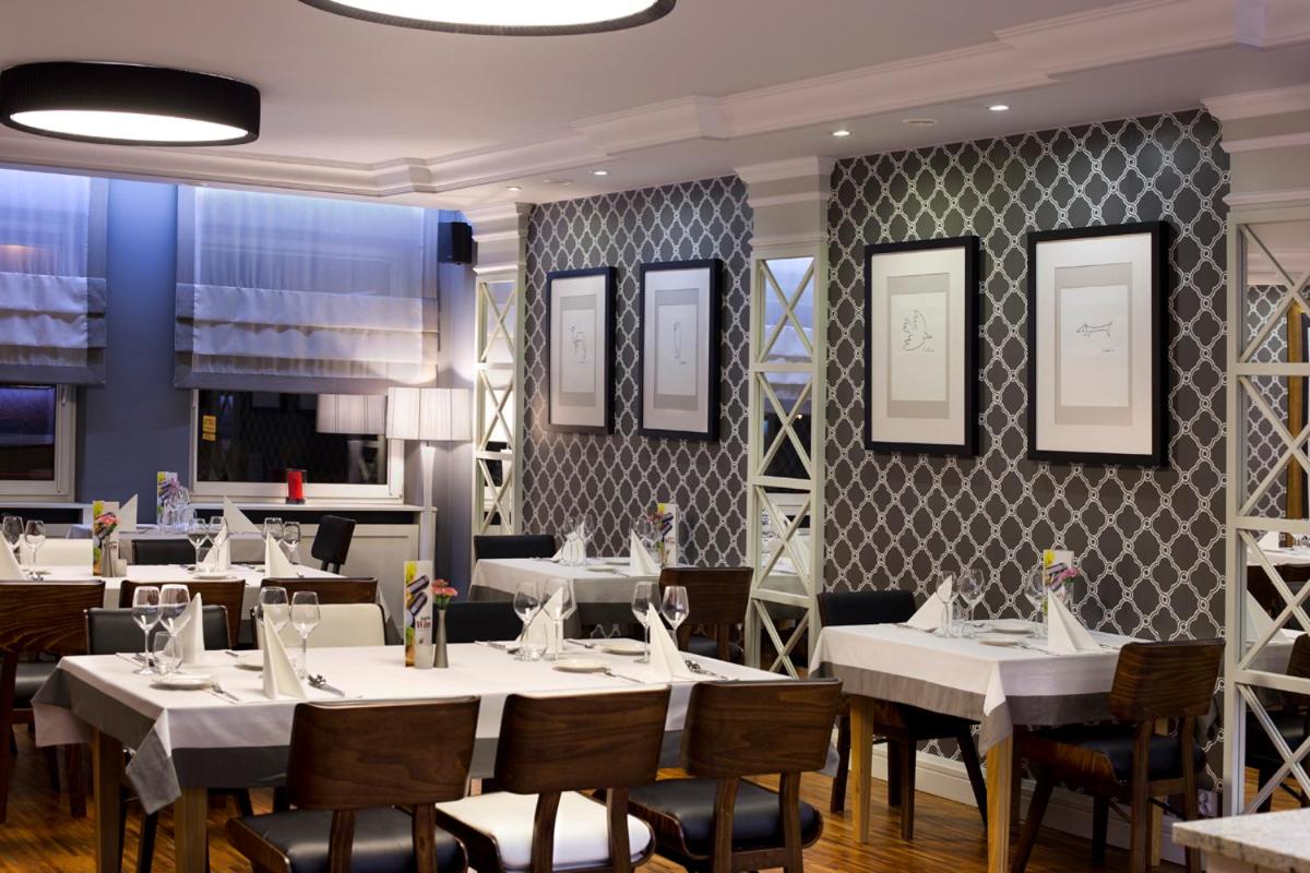 Miejsca noclegowe i Restauracja Kamiński - Housity