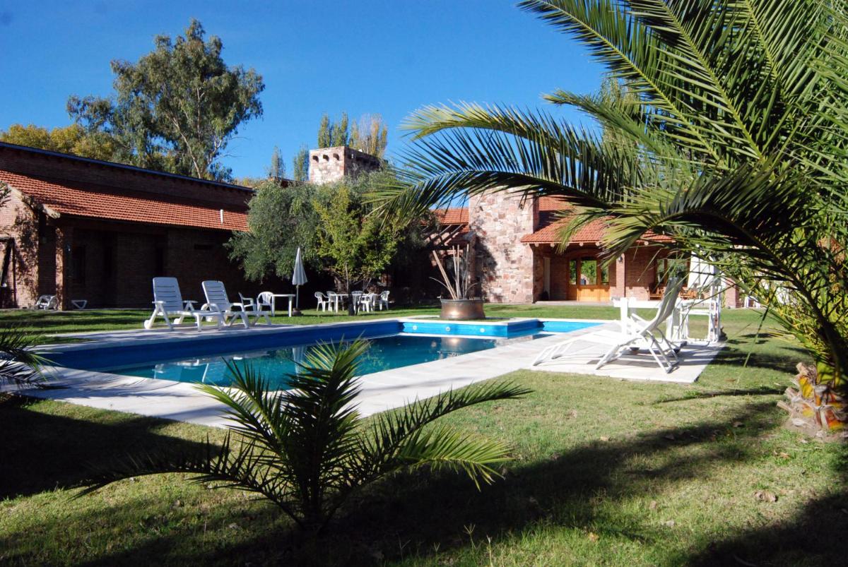 Suter Petit Hotel - Housity