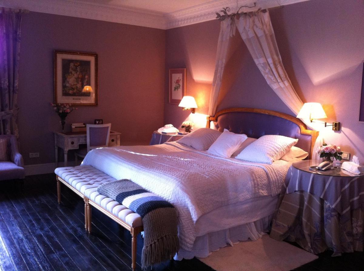 Cama o camas de una habitación en Hotel Valdepalacios Gourmand 5* GL