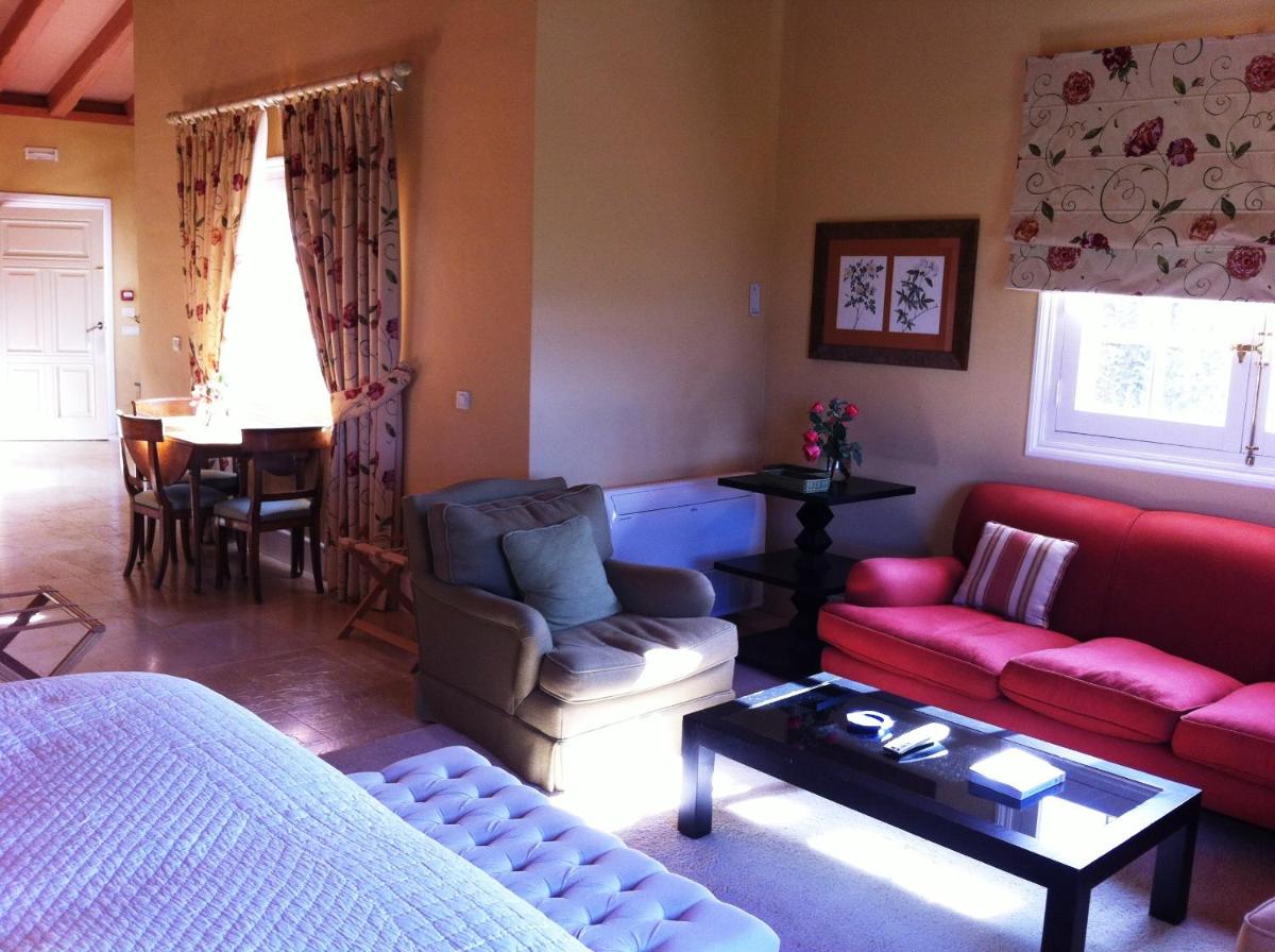 Zona de estar de Hotel Valdepalacios Gourmand 5* GL