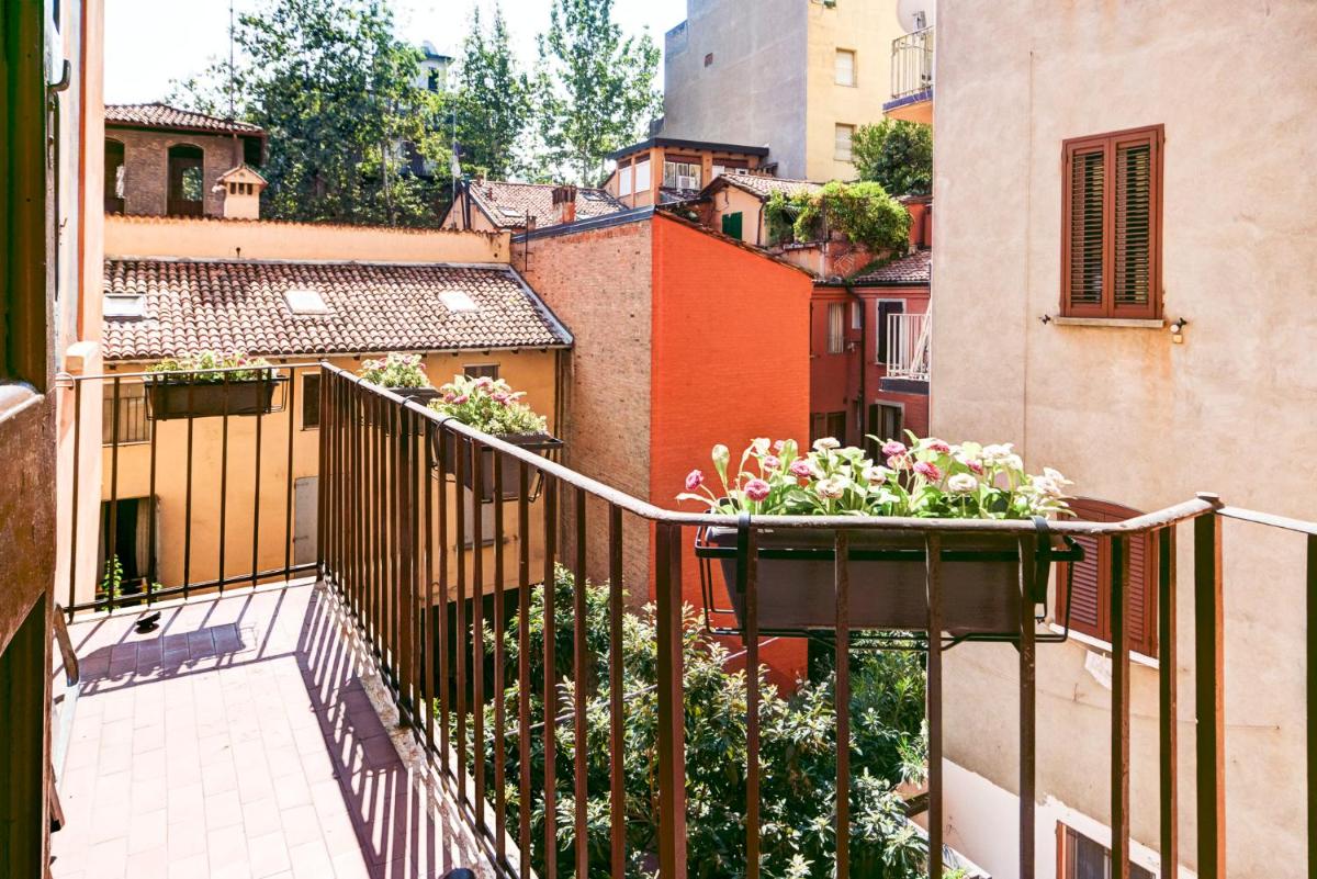 Classic Marconi Apartment by Wonderful Italy - Housity