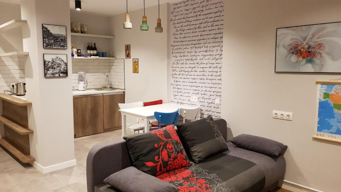 Your Home in Tbilisi: Cosy stay in the Old City - Housity