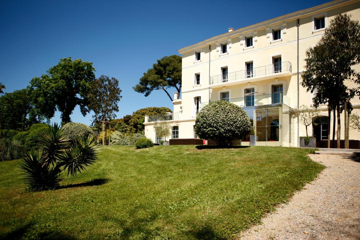 Jardin de l'établissement Domaine de Verchant & Spa - Relais & Châteaux