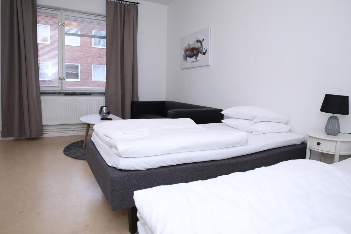 Fastliving Apartment Hotel - Housity