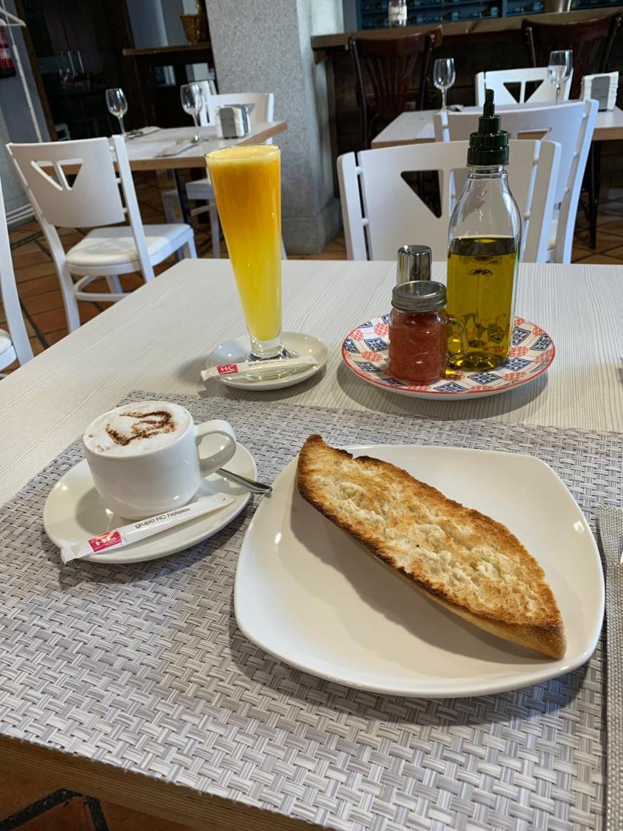 Hotel Hc Zoom - Housity