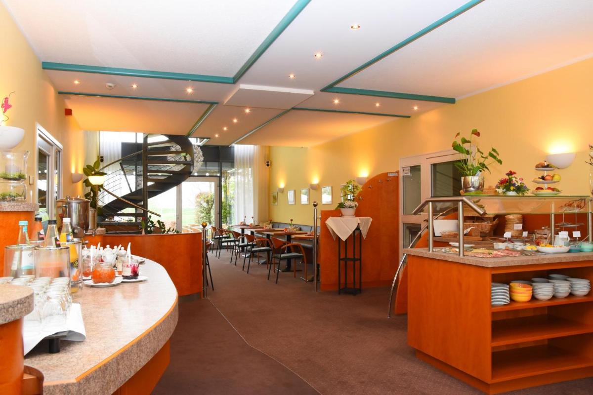 Hotel Moritz an der Elbe - Housity