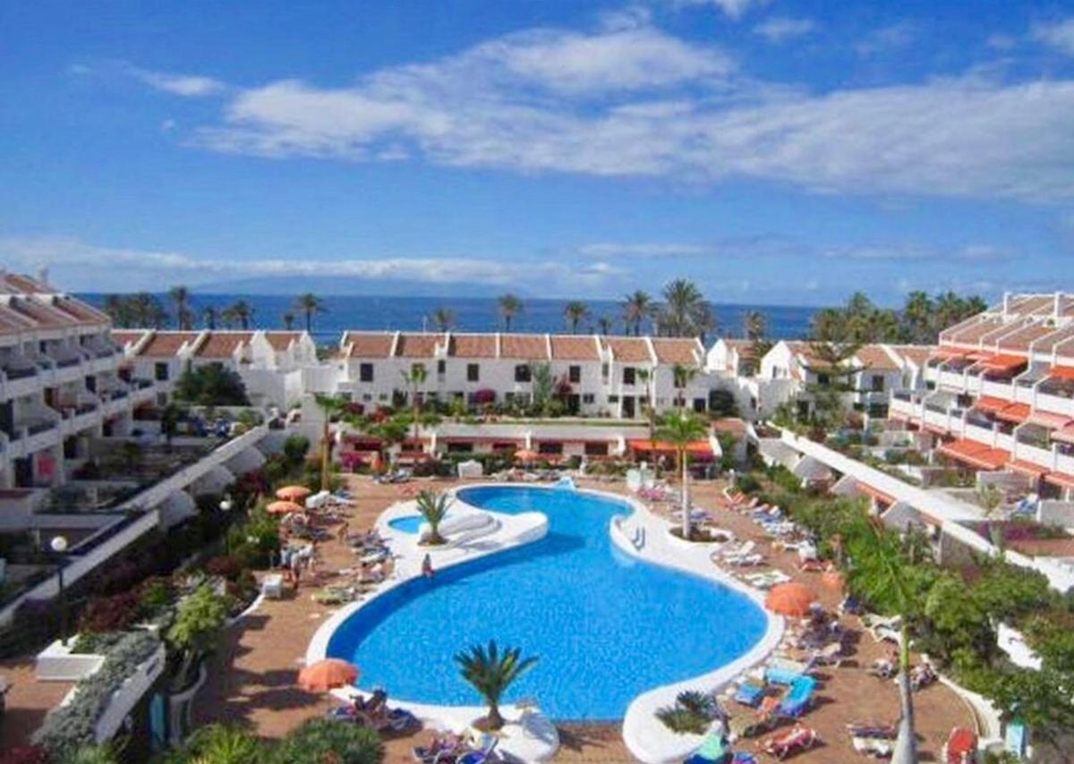 Parque Santiago 1, brand new apartment with heated pool! - Housity