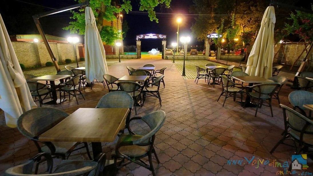 Extra Jezero rooms - Housity