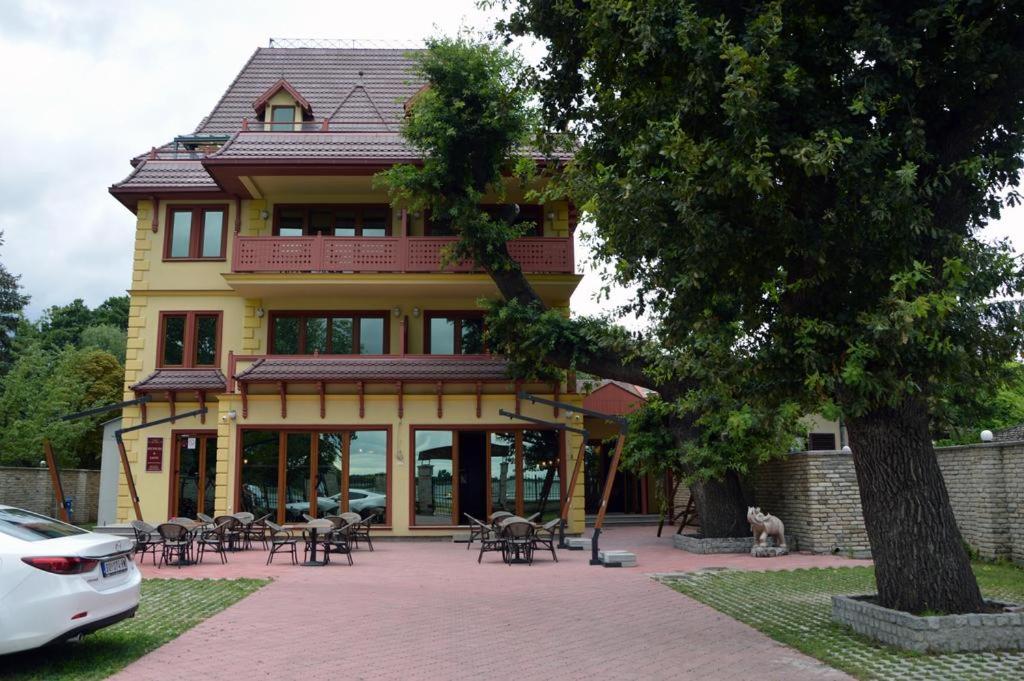 Extra Jezero rooms - Housity