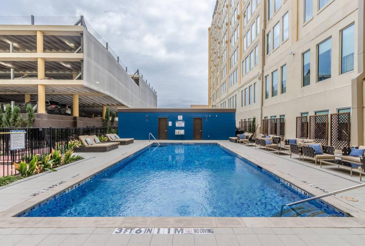 Abode Dallas - Downtown Convention Center - Housity
