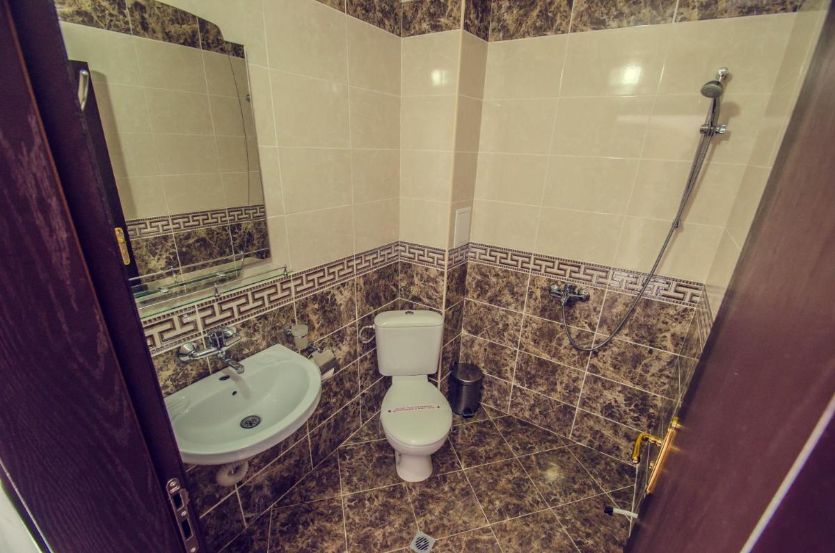 Семеен хотел Арапов Family hotel Arapov - Housity