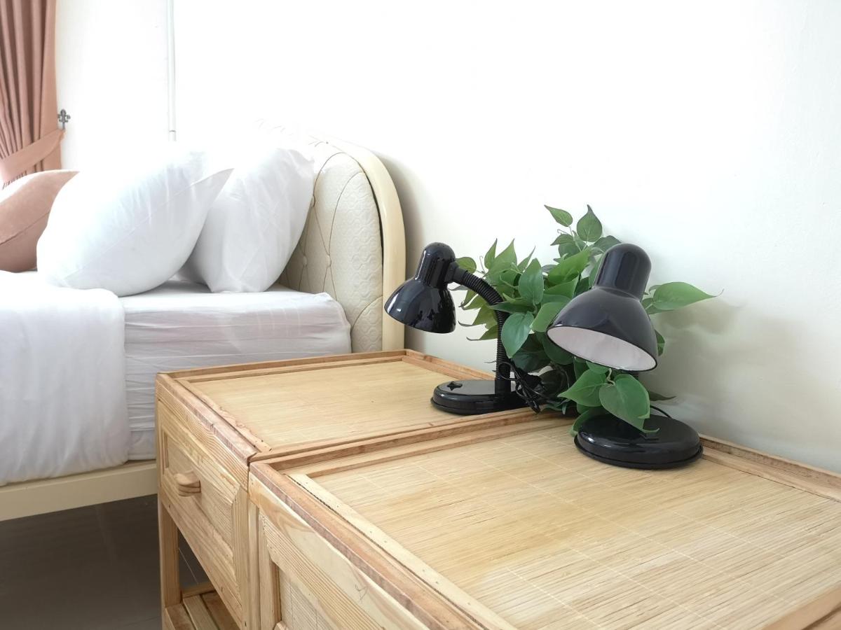 Dutch Hosted B&B, ABC - Housity