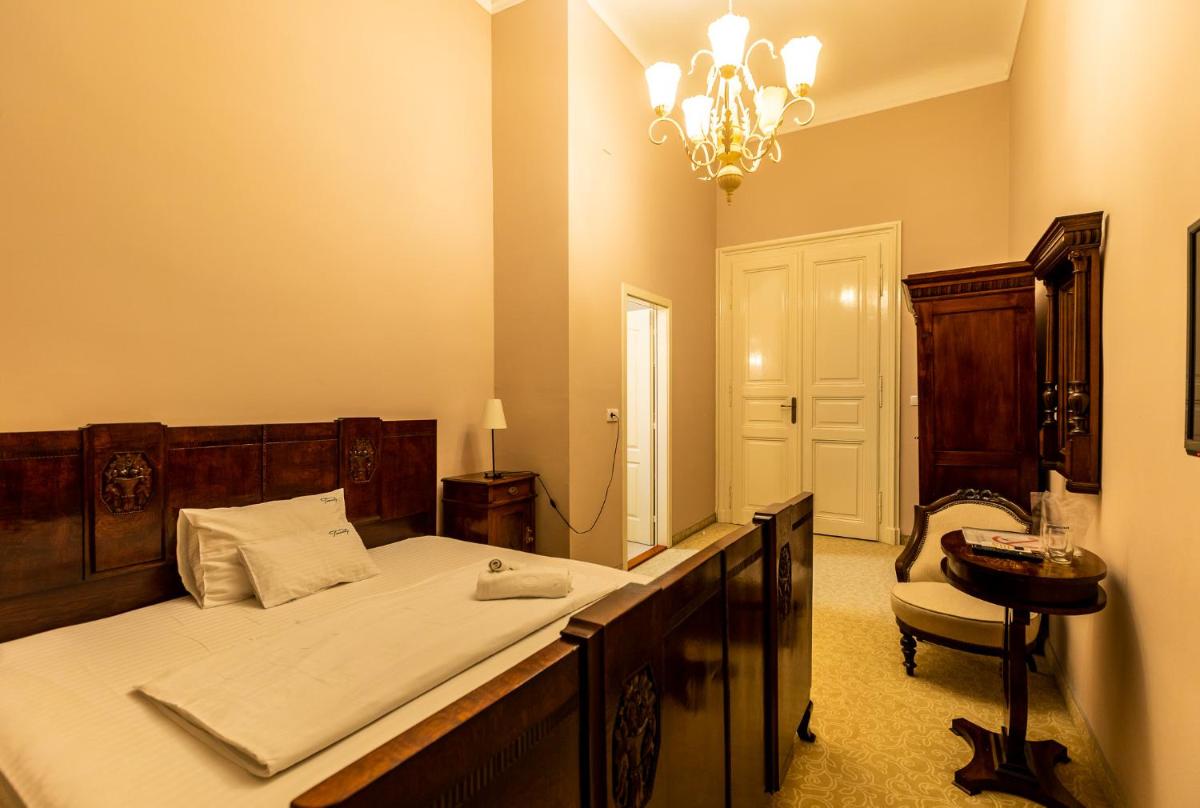Bed & Breakfast Twenty - Hizvo