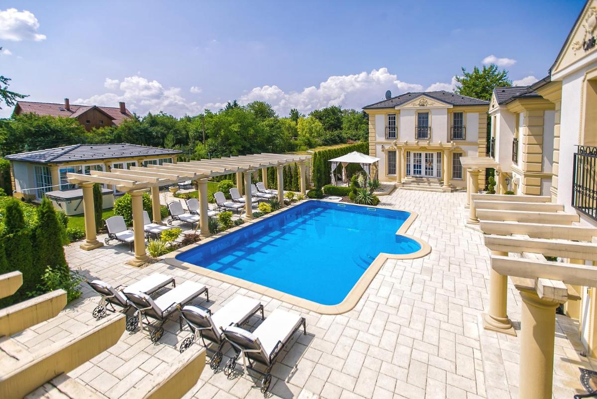 Luxury-Villas - Housity