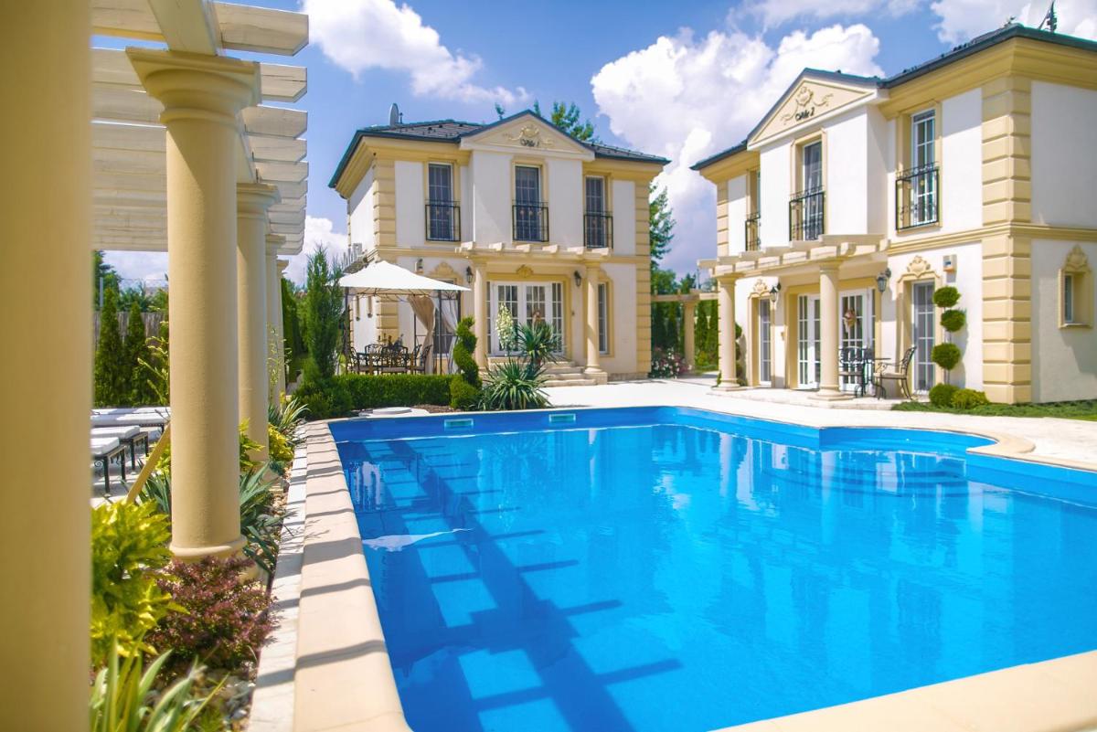 Luxury-Villas - Housity
