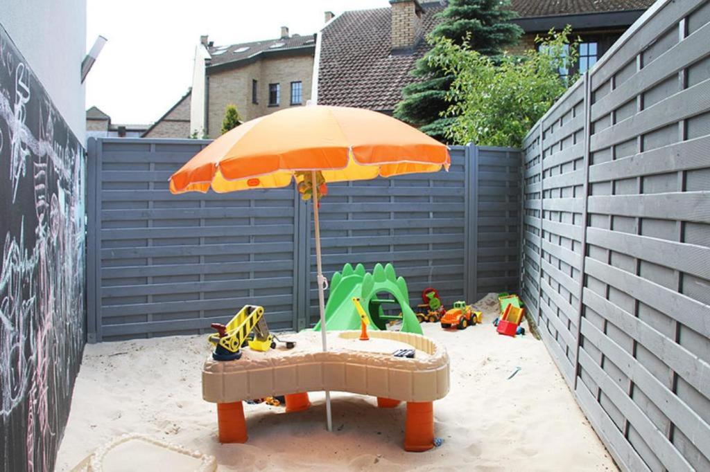 Ekonomiczne Pokoje Gościnne Dask Holiday - Housity