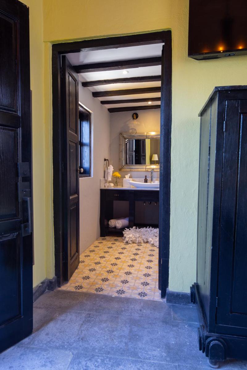 Luxury Boutique Hotel Villa Limon - Housity