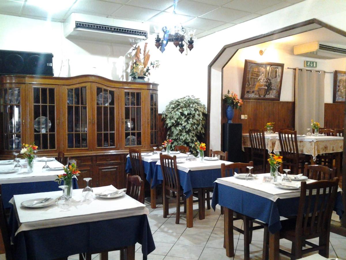 Hotel Azibo e Restaurante - Housity