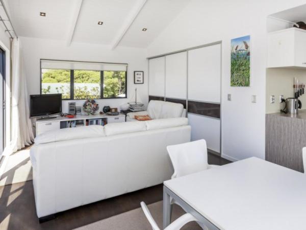 Hahei Beach Apartment - Housity