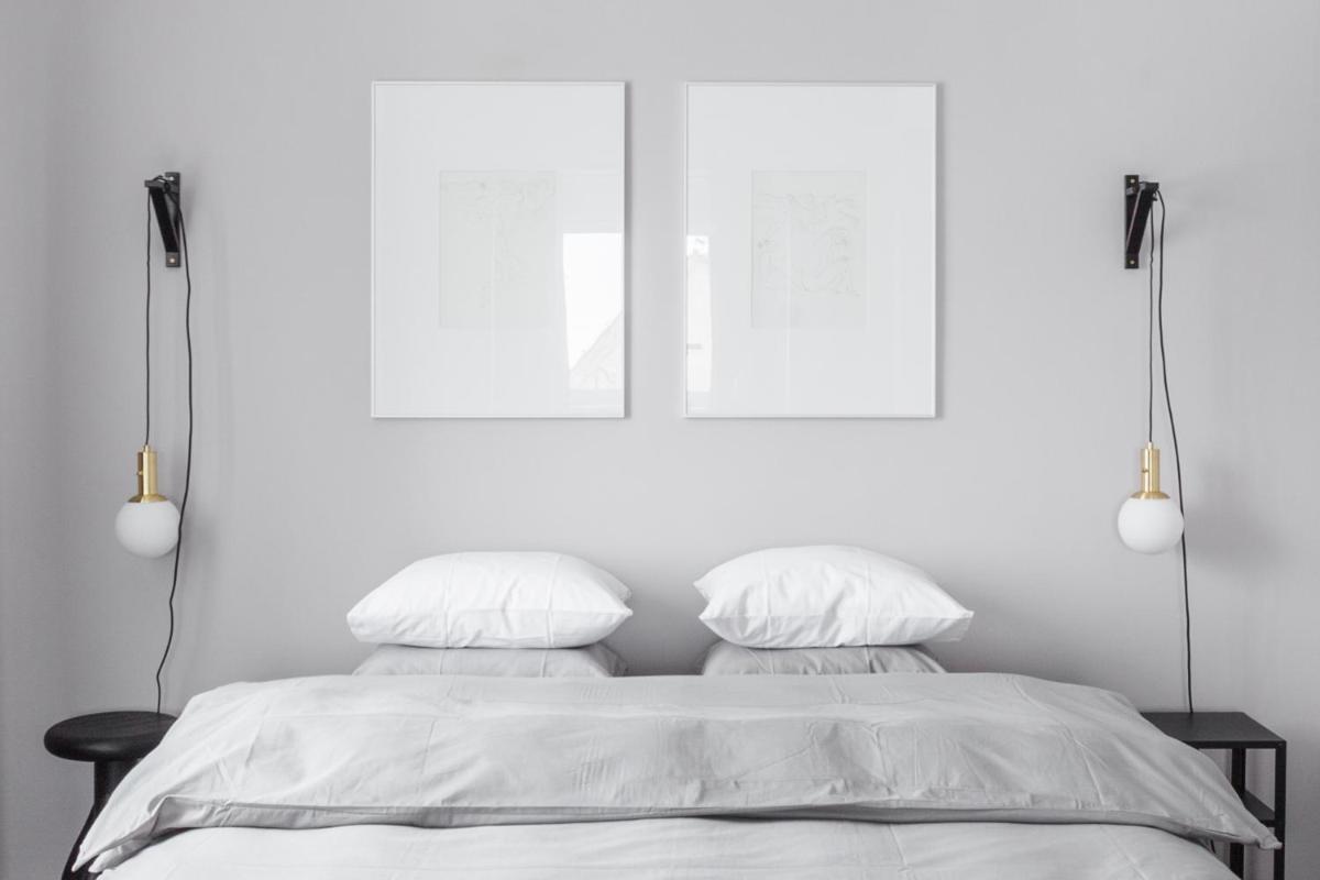 Minimalist. Apartment & Studio - Housity