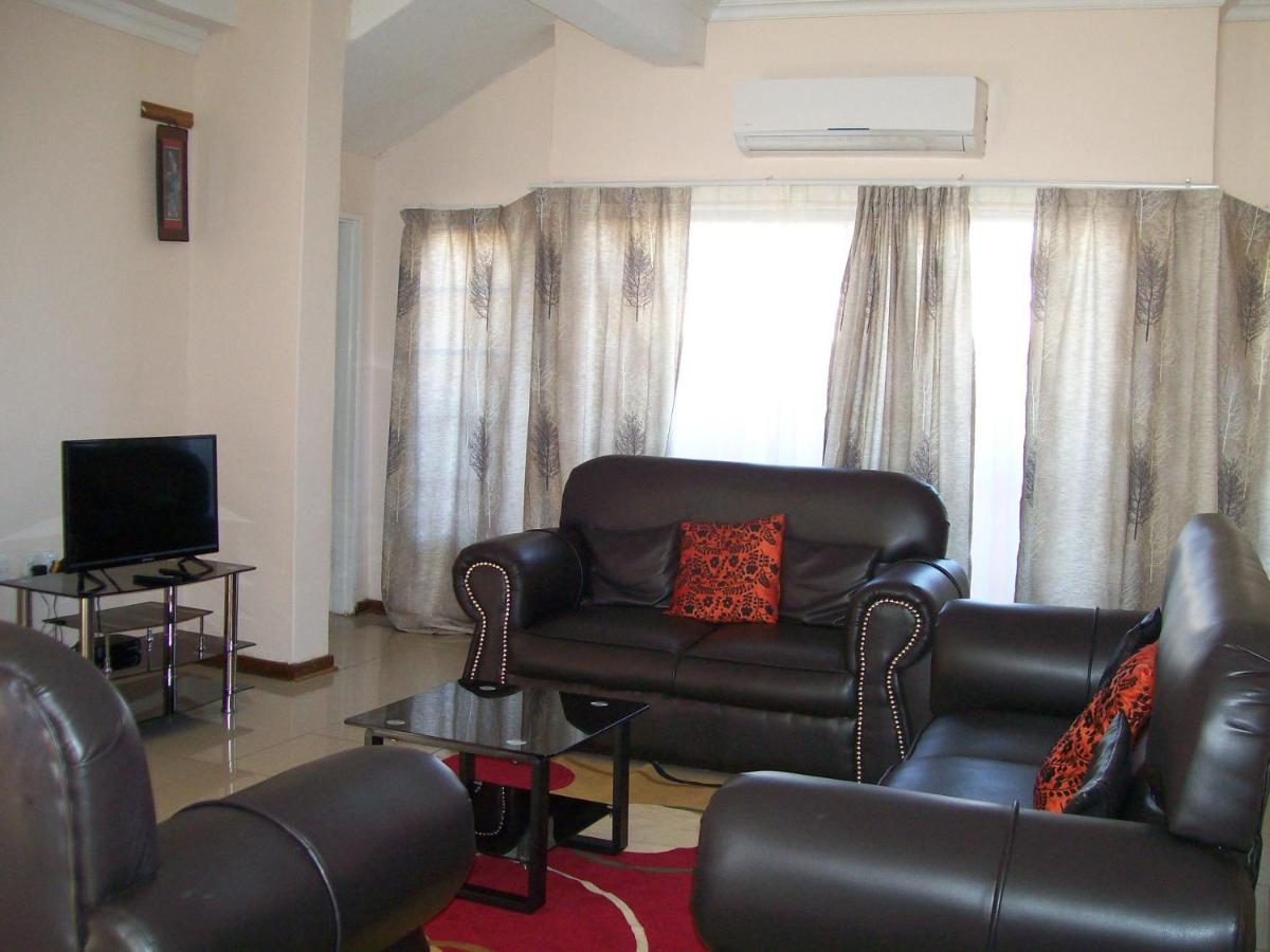 Suitetrails - The Gibeon Ville Self-Catering