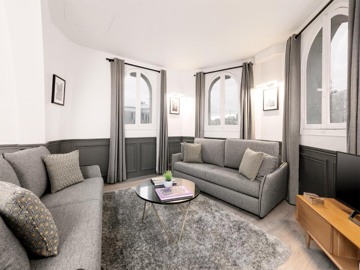 LivinParis - Luxury AC 2 & 3 Bedrooms Le Louvre - Housity