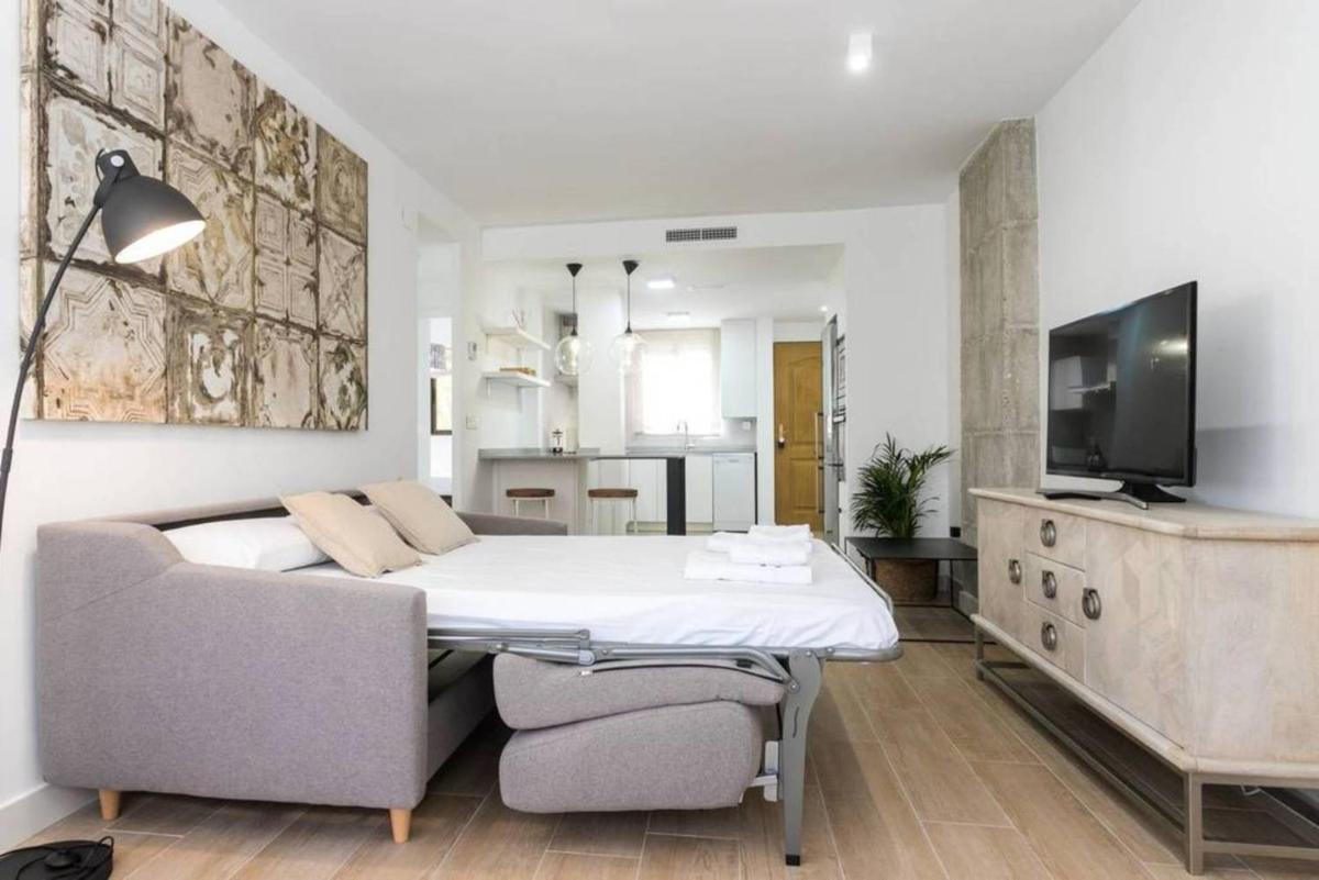 New San Juan beach apartment with AC - Housity