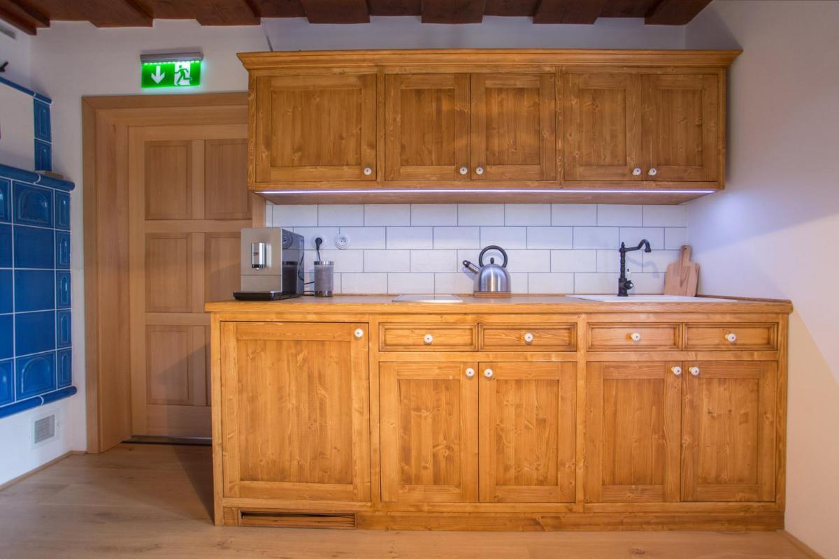 Orlí Hnízdo - Housity