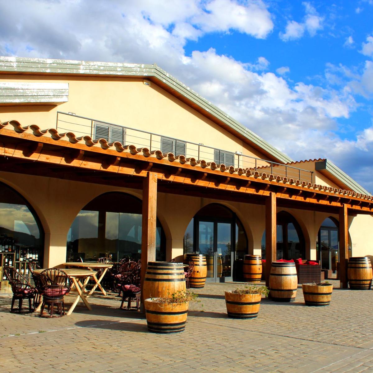 Buil & Gine Wine Hotel - Housity