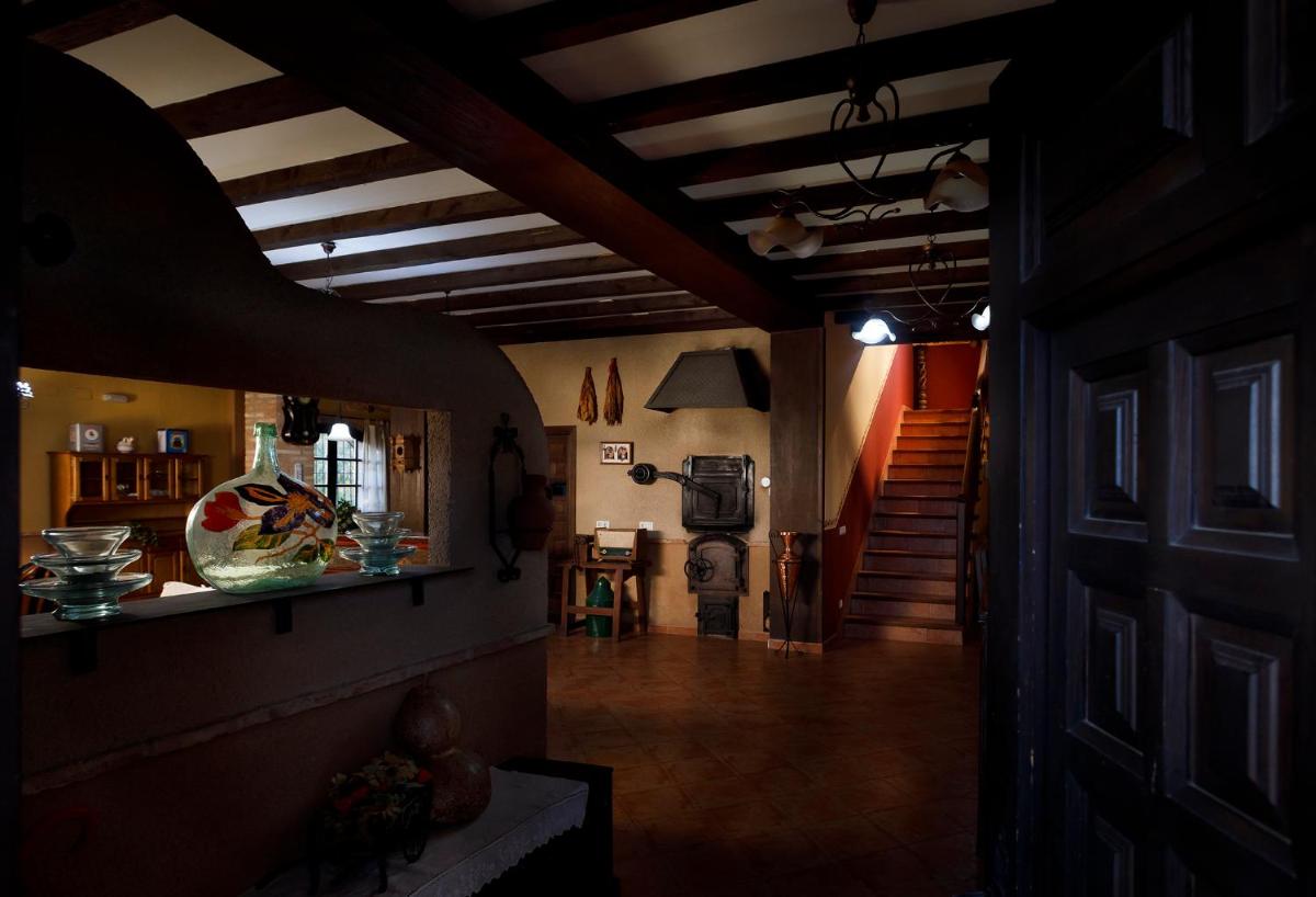 Casa Rural Finca Los Cerezos - Housity