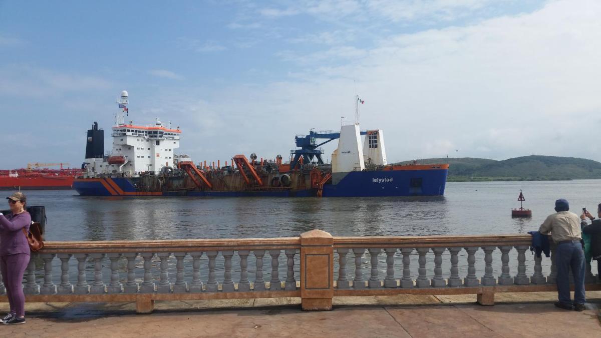 HOTEL OLIDEN - Housity