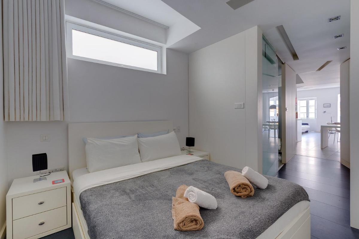 Suitetrails - Valletta Studio Apartment