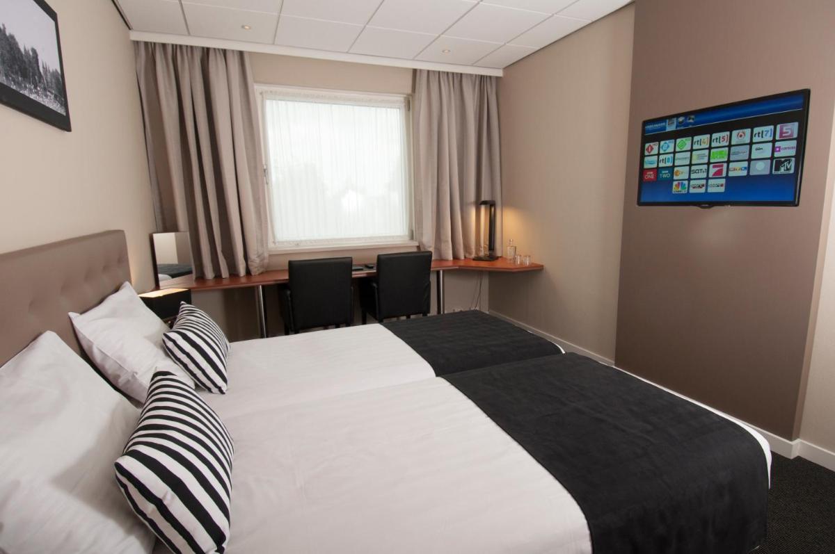 Hotel De Zoete Inval Haarlemmerliede - Housity
