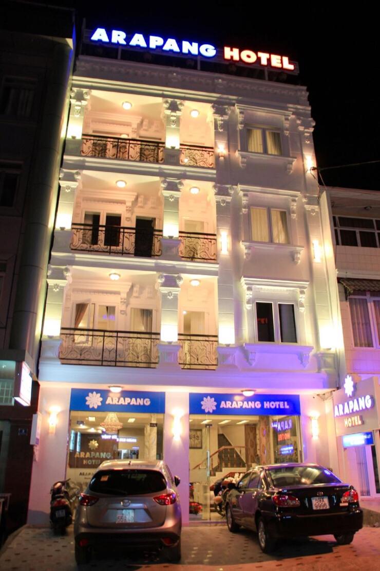 Arapang Hotel - Housity