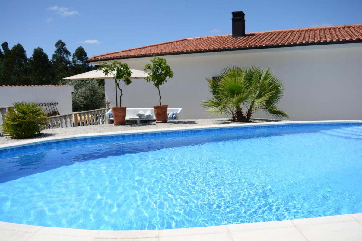 Quinta da Granja Gardener's cottage - Housity