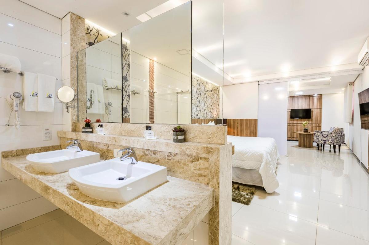 Serata Hotel - Housity