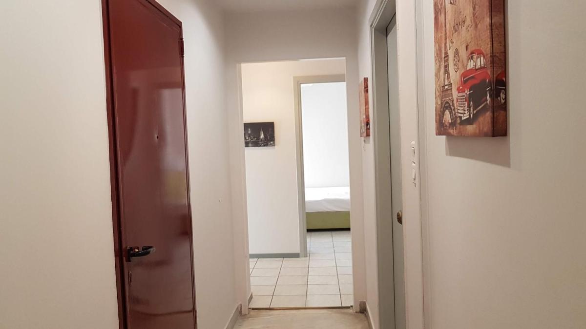 Suitetrails - Palette Apartment Carmine - Athens Center, 6 BD, 3 BATH